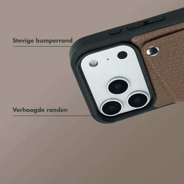 Selencia Riva Backcover met Pashouder Apple iPhone 17 Pro - Mocha Brown