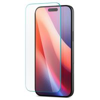 Spigen GLAStR Slim Screenprotector + Applicator Apple iPhone 16 / 15