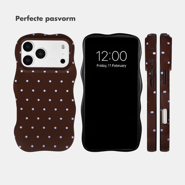 Selencia Vivid Wavy Backcover met MagSafe Apple iPhone 18 Pro / 17 Pro - Happy Dots Chocolate