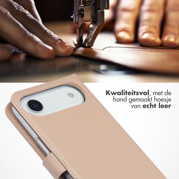 Selencia Echt Leren Bookcase Apple iPhone 17 Air - Dusty Pink