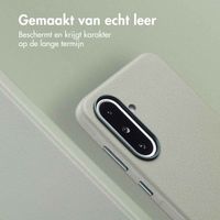 Accezz MagSafe Leather Backcover Samsung Galaxy A36 / A56 - Lichtgrijs