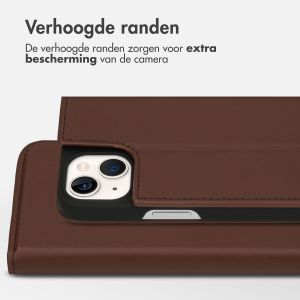 Accezz Premium Leather Slim Bookcase iPhone 13 - Bruin