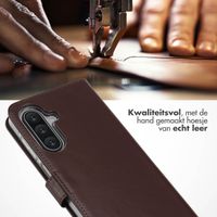 Selencia Echt Leren Bookcase Samsung Galaxy A17 - Bruin