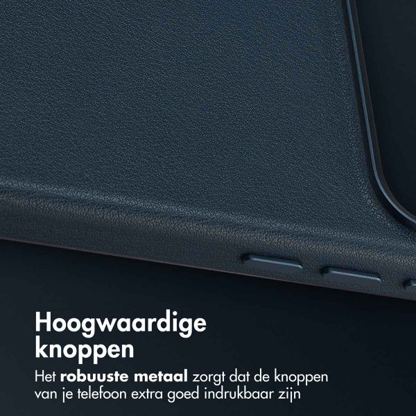 Accezz MagSafe Leather Backcover Apple iPhone 17 Pro - Nightfall Blue