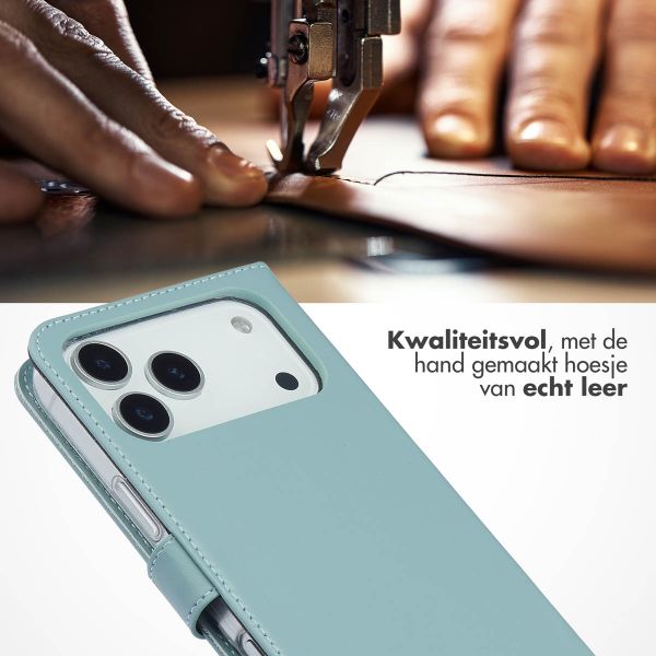 Selencia Echt Leren Bookcase Apple iPhone 17 Pro Max - Light Brown