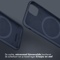 Accezz Liquid Silicone Backcover met MagSafe Samsung Galaxy S25 Plus - Donkerblauw