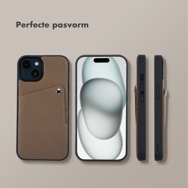 Selencia Riva Backcover met Pashouder Apple iPhone 15 - Mocha Brown
