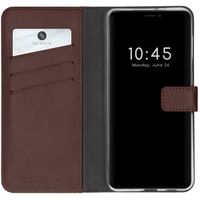 Selencia Echt Leren Bookcase Apple iPhone 13 Mini - Bruin