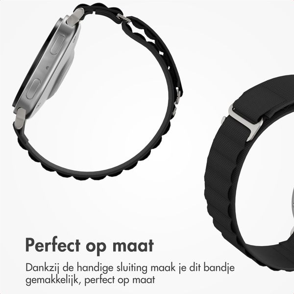 Accezz Nylon Alpine bandje Samsung Galaxy Watch 9 (40/44mm) / Watch 8 (40/44mm) / Classic (46mm) - Zwart