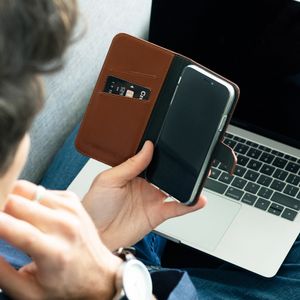 Selencia Echt Lederen Bookcase iPhone Xr - Lichtbruin