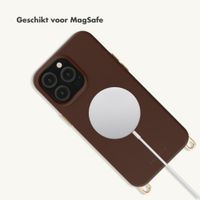 Selencia Rivièra MagSafe Backcover met afneembare haakjes Apple iPhone 14 Pro - Choco Brown