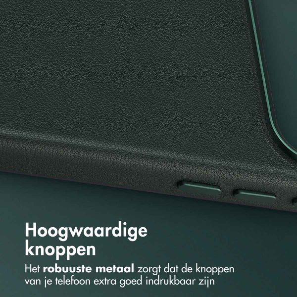 Accezz MagSafe Leather Backcover Apple iPhone 17 Pro - Cedar Green