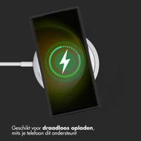 Accezz Liquid Silicone Backcover Samsung Galaxy S23 Ultra - Zwart