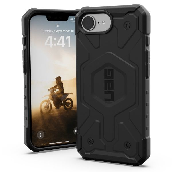 UAG Pathfinder Backcover MagSafe iPhone 16e - Zwart