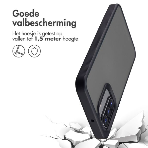 Accezz Rugged Frosted MagSafe Backcover Samsung Galaxy A17 - Zwart