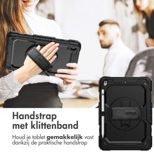 Accezz Rugged Backcover met schouderstrap iPad 9 (2021) 10.2 inch / iPad 8 (2020) 10.2 inch / iPad 7 (2019) 10.2 inch - Zwart