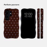 Selencia Vivid Wavy Backcover met MagSafe Samsung Galaxy S26 Ultra - Happy Dots Chocolate