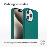 Accezz Liquid Silicone Backcover met MagSafe iPhone 15 Pro Max - Forest Green