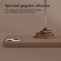 Accezz Liquid Silicone Backcover met MagSafe Samsung Galaxy S25 Edge - Light Brown