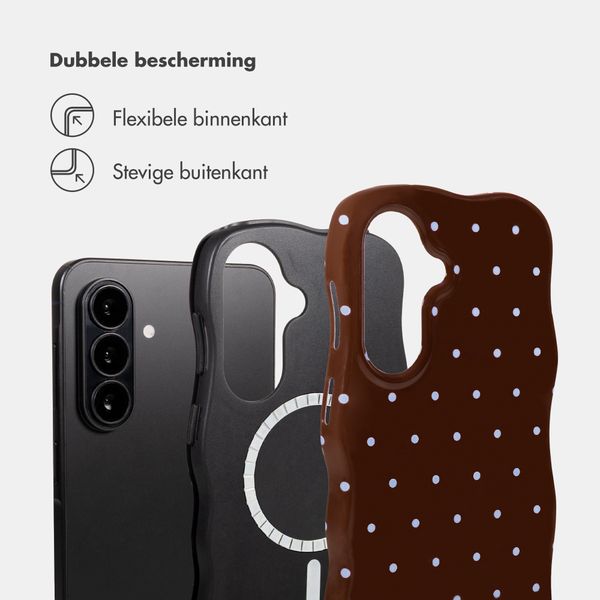Selencia Vivid Wavy Backcover met MagSafe Samsung Galaxy A37 (5G) - Happy Dots Chocolate