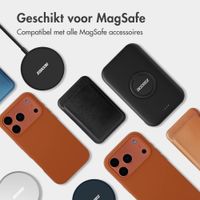 Accezz Liquid Silicone Backcover met MagSafe Apple iPhone 17 Pro Max - Oranje