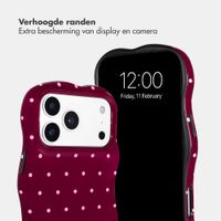 Selencia Vivid Wavy Backcover met MagSafe Apple iPhone 18 Pro Max / 17 Pro Max - Happy Dots Burgundy