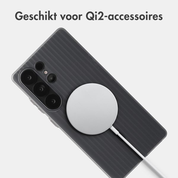Accezz Lite Backcover met MagSafe | Fluted | Samsung Galaxy S25 Ultra - Smokey Matte