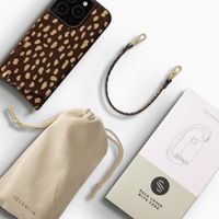 Selencia Nova Real Leather Backcover met Koord en Pashouder Apple iPhone 15 Pro - Fawn Chic