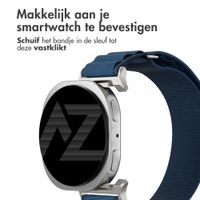 Accezz Nylon Alpine bandje Samsung Galaxy Watch 9 (40/44mm) / Watch 8 (40/44mm) / Classic (46mm) - Dark Blue