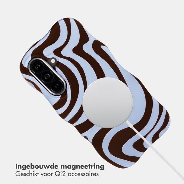 Selencia Vivid Wavy Backcover met MagSafe Samsung Galaxy A57 (5G) - Dream Swirl Chocolate