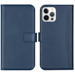 Selencia Echt Lederen Bookcase iPhone 12 (Pro) - Blauw