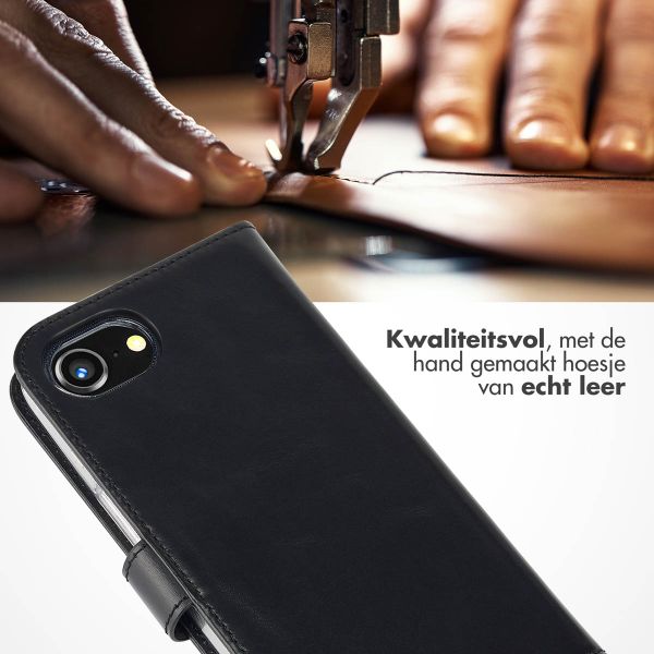 Selencia Echt Lederen Bookcase iPhone 16e - Zwart