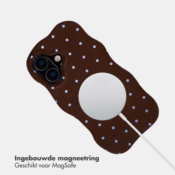 Selencia Vivid Wavy Backcover met MagSafe Apple iPhone 17 - Happy Dots Chocolate