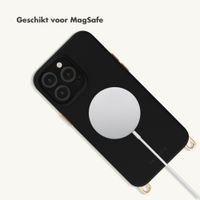 Selencia Rivièra MagSafe Backcover met afneembare haakjes Apple iPhone 13 Pro - Velvet Black