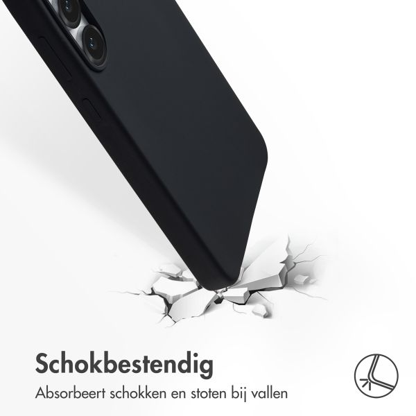 Accezz Liquid Silicone Backcover met MagSafe Samsung Galaxy S25 FE - Zwart