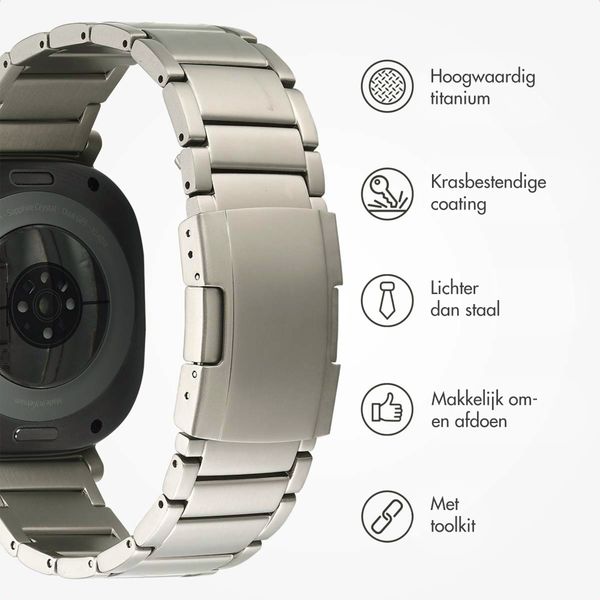 Accezz Mat Titanium bandje Samsung Galaxy Watch Ultra (2024/2025) - Titanium