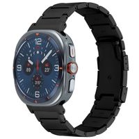 Accezz Mat Titanium bandje voor de Samsung Galaxy Watch Ultra (2024/2025) - Zwart