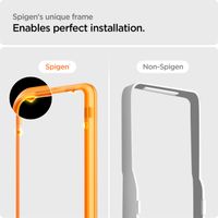 Spigen GLAStR EZ Fit Screenprotector + Applicator Apple iPhone 14 Pro