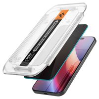 Spigen GLAStR Privacy EZ Fit Screenprotector + Applicator Apple iPhone 16 Pro