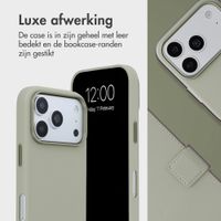 Accezz Leather Bookcase 2-in-1 met MagSafe Apple iPhone 18 Pro / 17 Pro - Light Grey