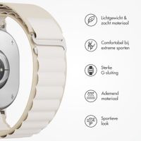 Accezz Nylon Alpine bandje Samsung Galaxy Watch 9 (40/44mm) / Watch 8 (40/44mm) / Classic (46mm) - Sterrenlicht
