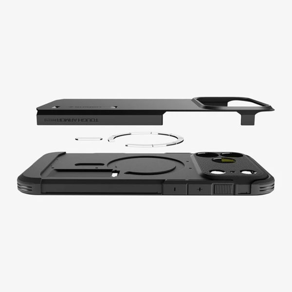 Spigen Tough Armor Backcover MagSafe Apple iPhone 17 Pro - Black