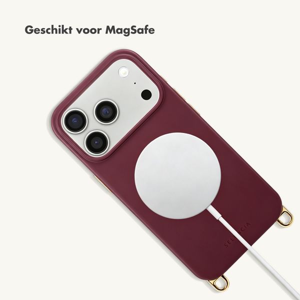 Selencia Rivièra MagSafe Backcover met afneembare haakjes Apple iPhone 17 Pro - Bold Burgundy