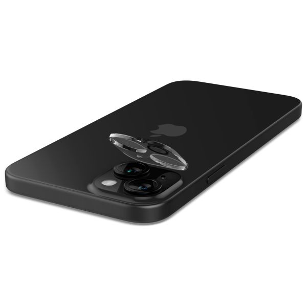 Spigen GLAStR EZ Fit Optik Camera Protector 2 Pack Apple iPhone 15 / 15 Plus - Crystal Clear