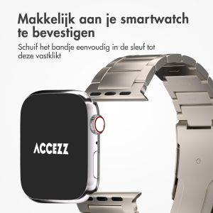 Accezz Mat Titanium bandje Apple Watch Series 1 t/m 9 / SE (38/40/41 mm) | Series 10 (42 mm) - Titanium