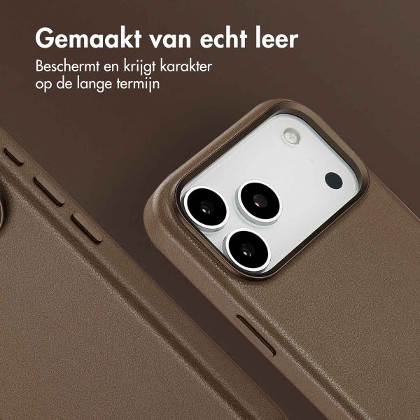 Accezz MagSafe Leather Backcover Apple iPhone 17 Pro Max - Coffee