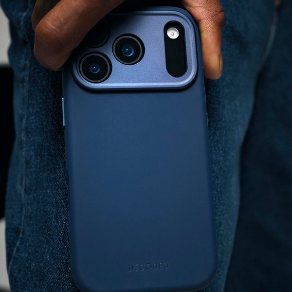 Decoded Silicone Backcover MagSafe Apple iPhone 17 Pro - True Navy