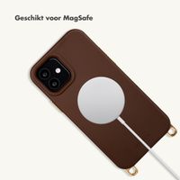 Selencia Rivièra MagSafe Backcover met afneembare haakjes iPhone 12 / 12 Pro - Choco Brown