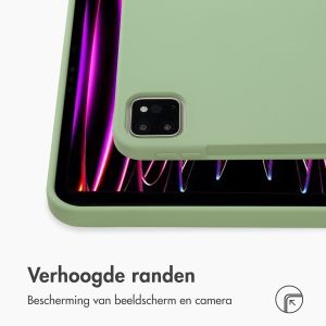 Accezz Liquid Silicone Backcover met penhouder iPad Pro 11 (2018/2020/2021/2022) - Lichtgroen