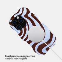Selencia Vivid Wavy Backcover met MagSafe Apple iPhone 16 Pro - Dream Swirl Chocolate